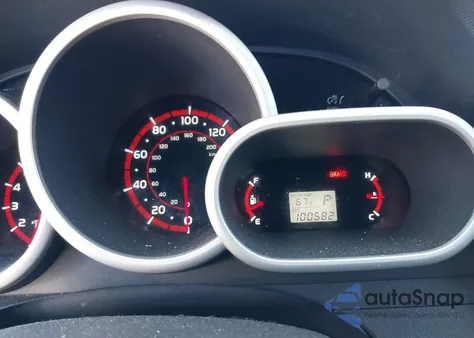 2009 Pontiac Vibe from USA, damaged, VIN 5Y2SP67809Z449173